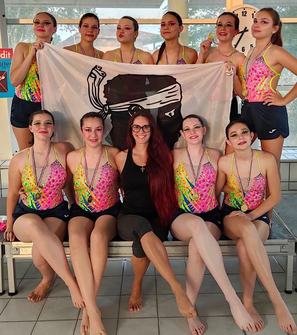 Natation artistique : le Fun Beluga Bastia brille à Istres avec plusieurs podiums nationaux