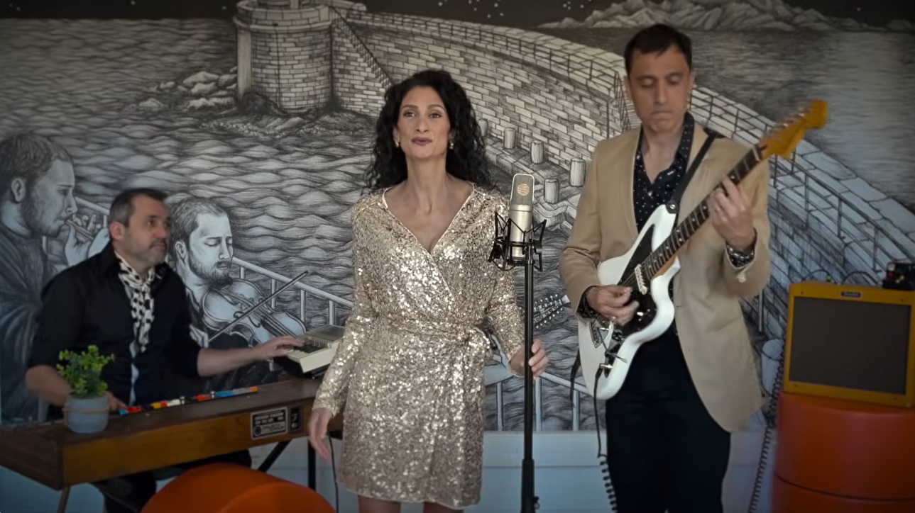 Sur scène Jacky Le Menn (clavier), Marie-Elsa Picciocchi (chant) et Marc’Anto Belgodère (guitare - chant)