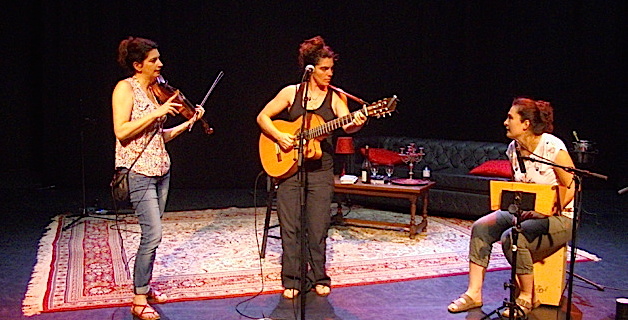 Letizia Giuntini, en solo à la "Fabrique de théâtre" de Bastia