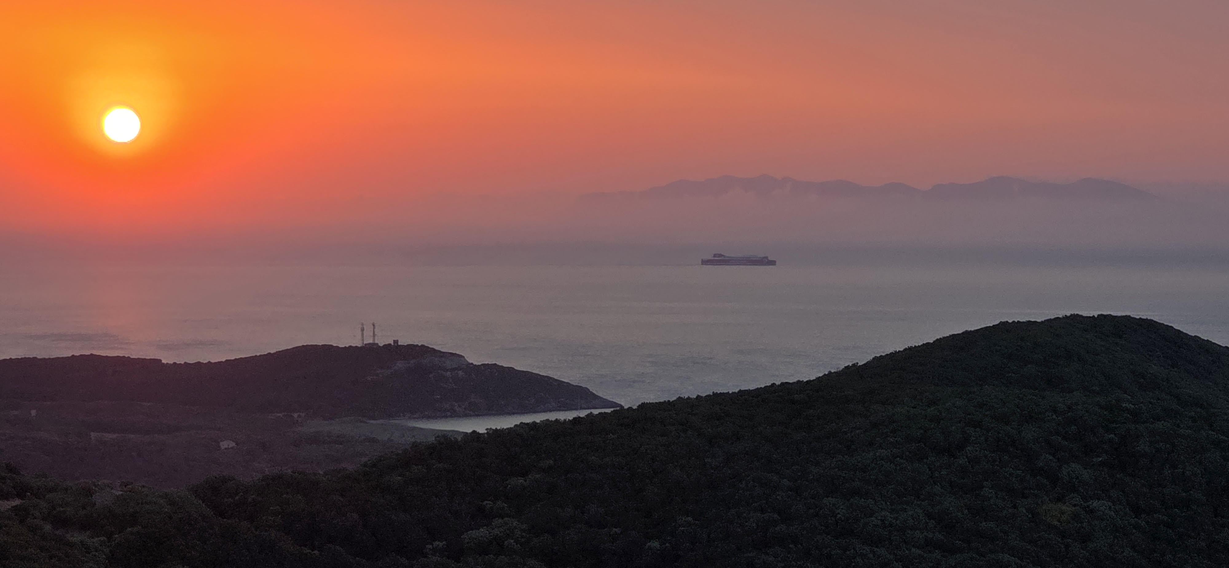 A màghjina - Capraia à l'alba, vista da Ruglianu...