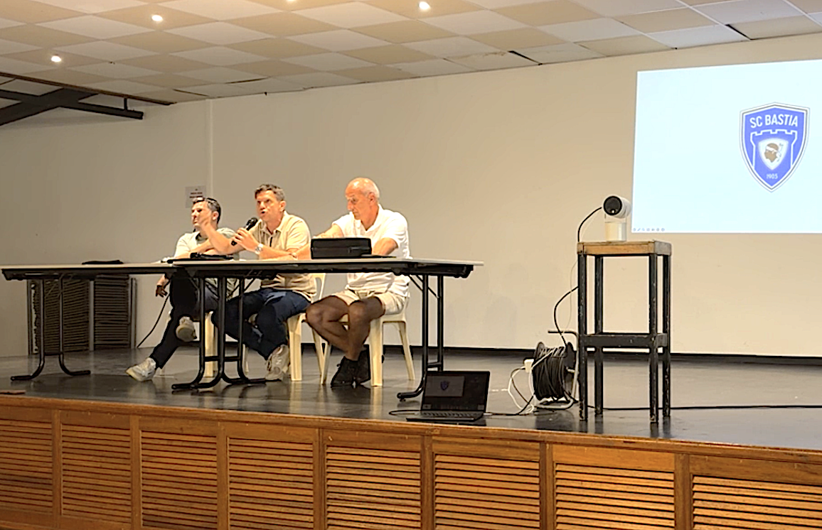 Gilles Cioni, Claude Ferrandi et Laurent Peyrelade ont répondu aux questions des socios
