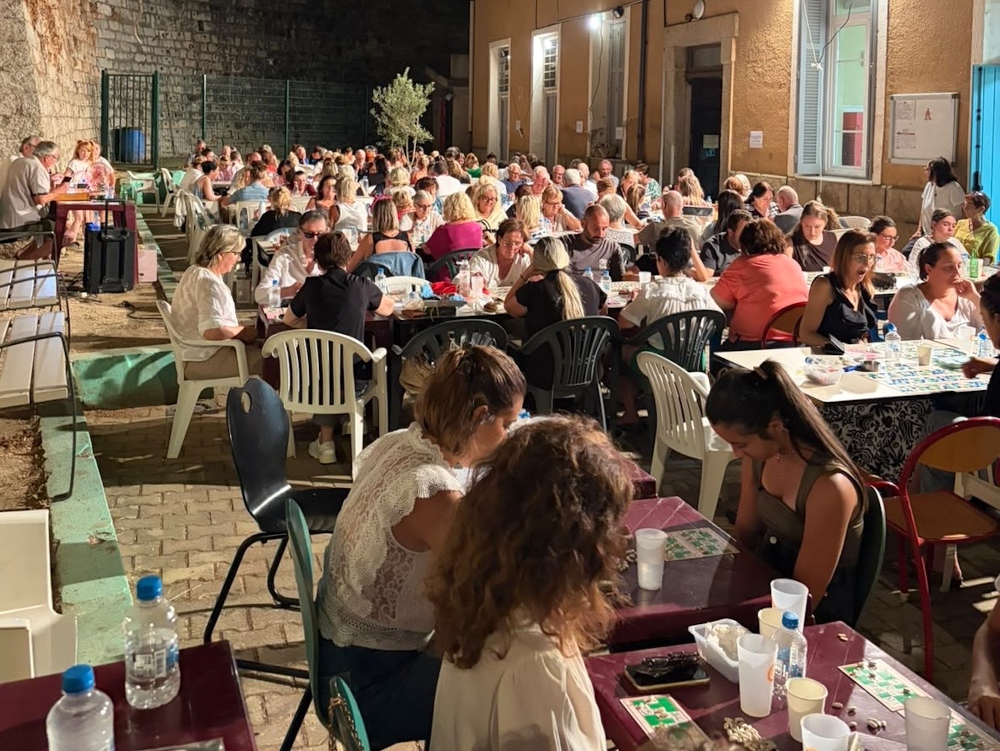 À Petreto-Bicchisano, le comité des fêtes redonne vie au village avant le concert de Jean-Charles Papi