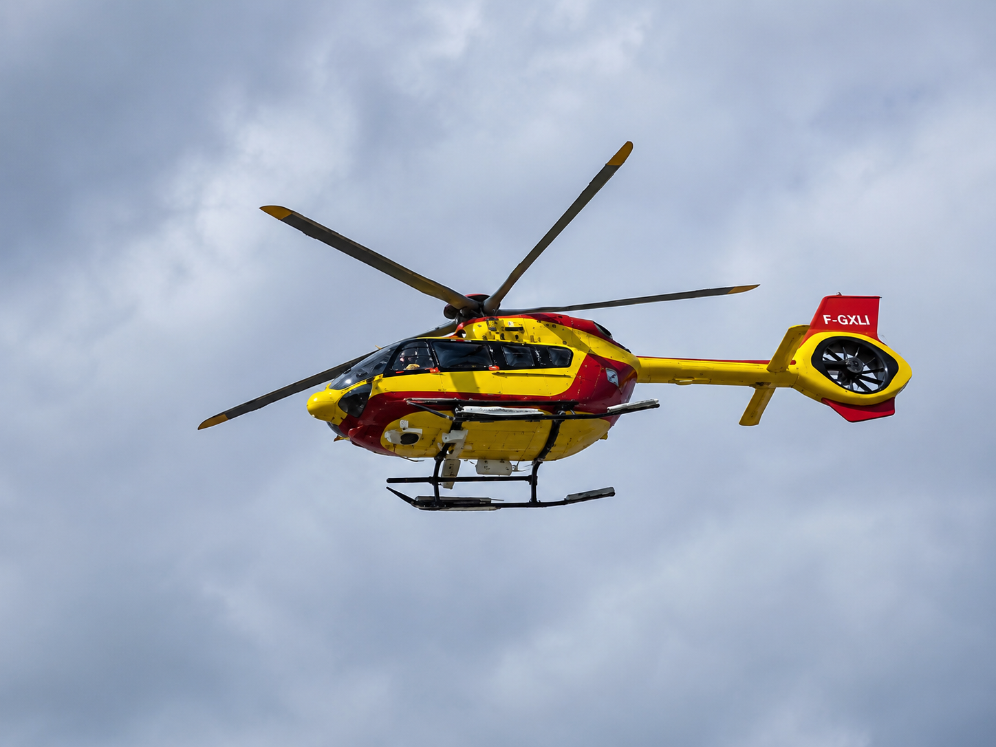 Ventiseri : cinq blessés dans une collision, un homme de 45 ans évacué en urgence absolue