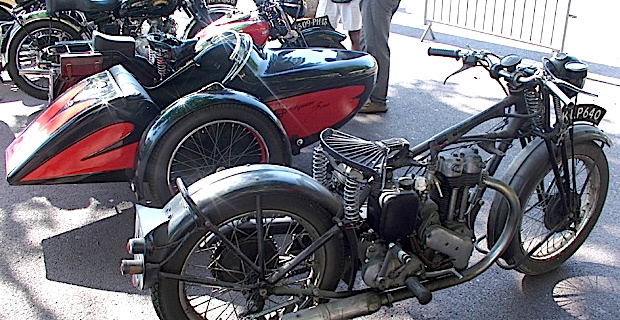 Bastia : Des motos de toutes les couleurs et de tous les âges sur la place Saint Nicolas