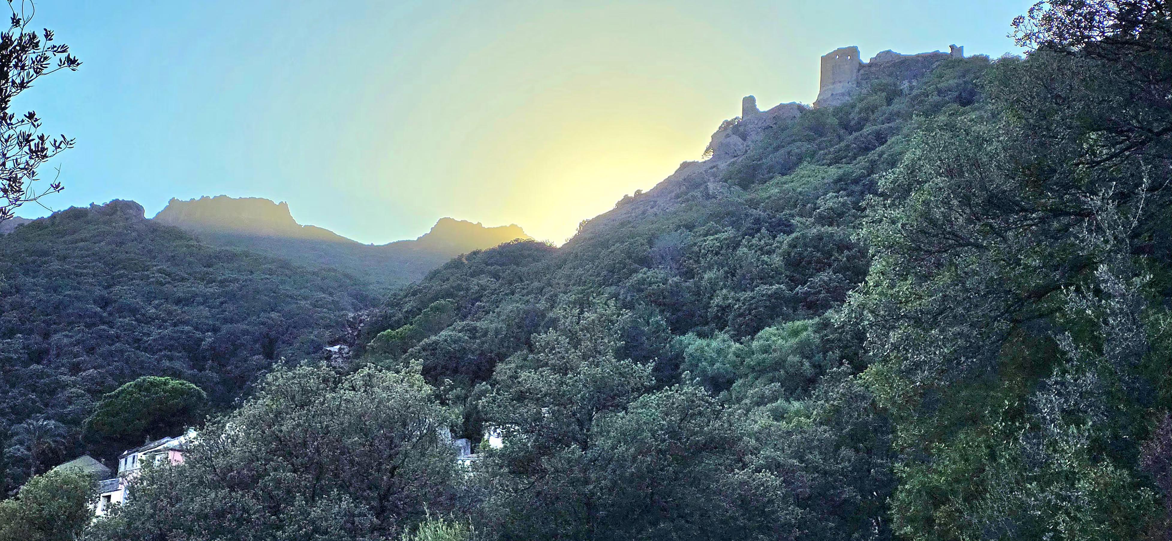 Magna Suprana è u castellu San Columbanu (Gérard Audoin)