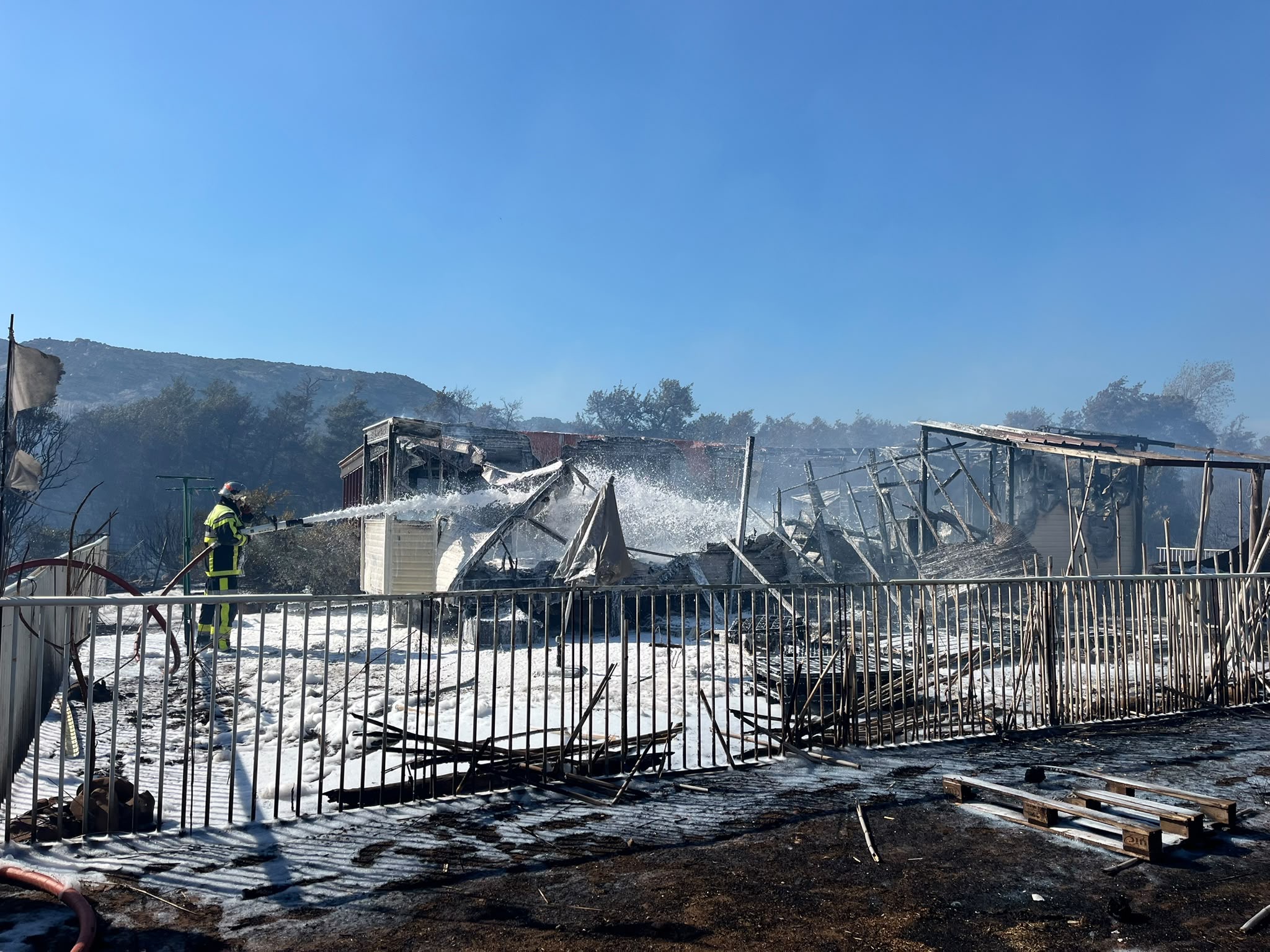 Calvi : près de 20 hectares brûlés, l’incendie près de l’aéroport est fixé