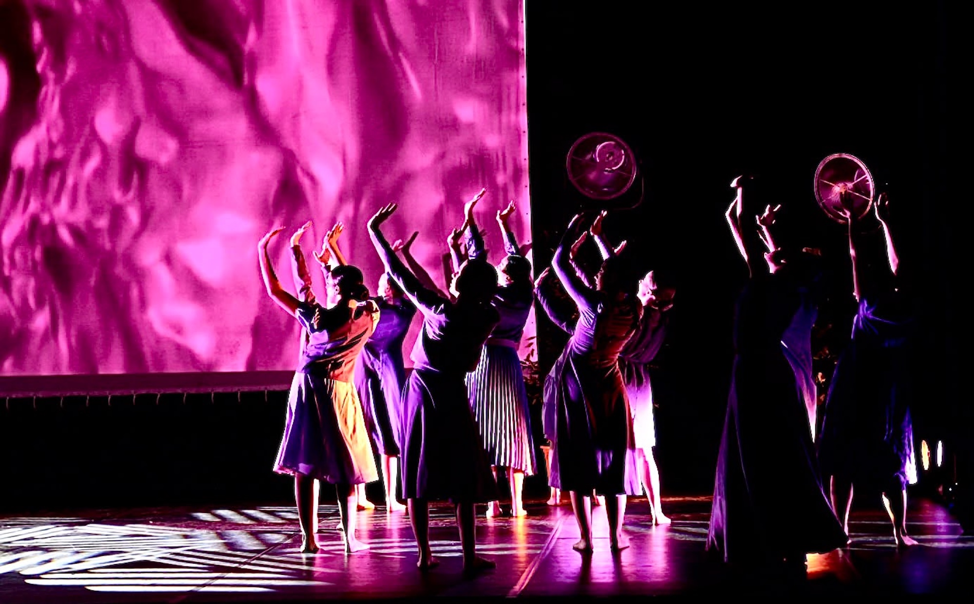 Sur la scène de l’Espace Diamant, le jeune ballet ajaccien a présenté une création (Photos : Paule Santoni)