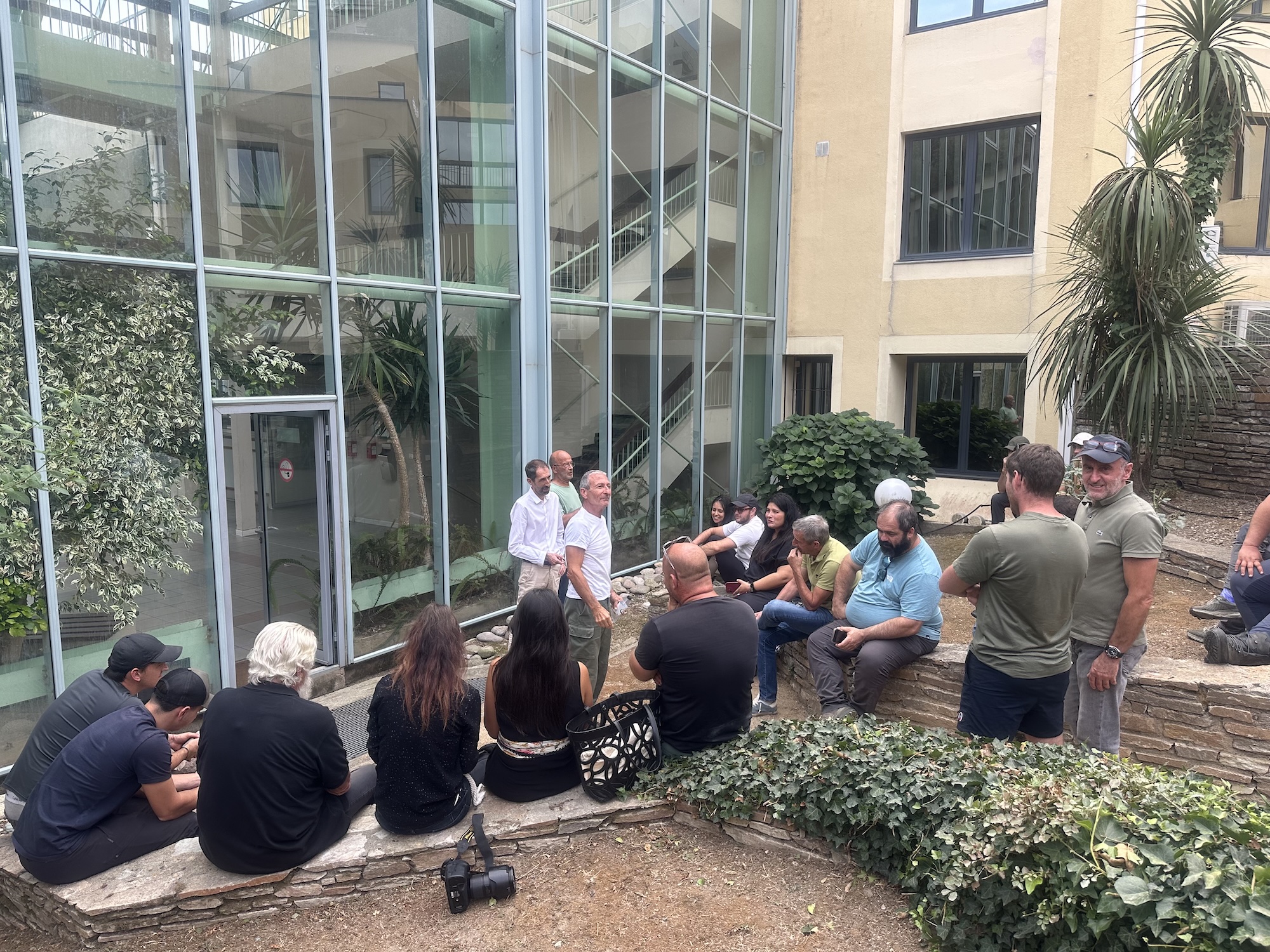 Bastia : plusieurs syndicats d’agriculteurs occupent la DDTM