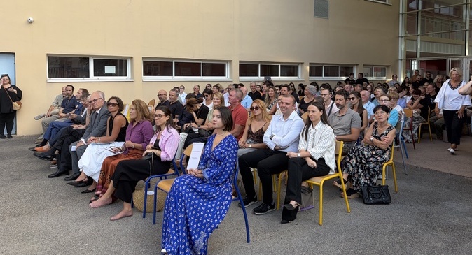 Près de 150 personnes se sont retrouvées, ce vendredi 25 septembre, au collège Arthur Giovoni à Ajaccio pour célébrer les 20 ans de l’établissement