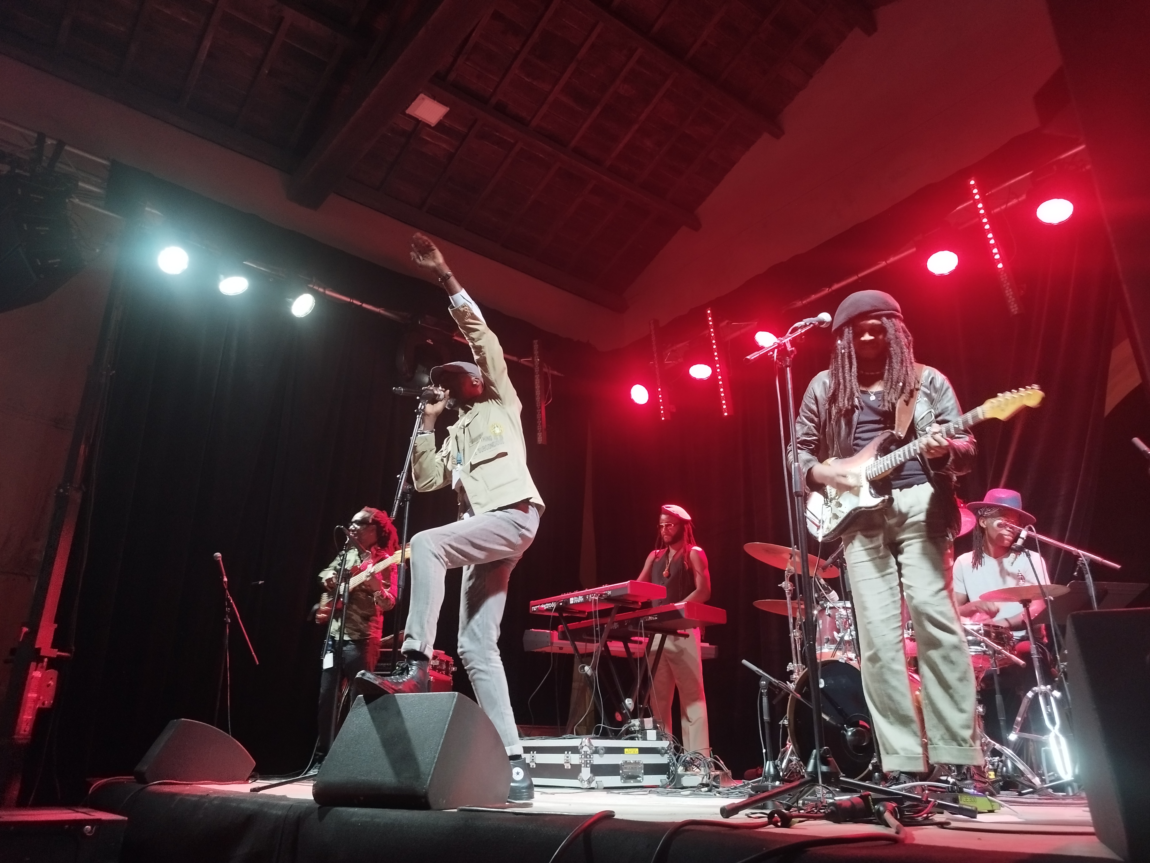 Le collectif reggae Original Kam's a fait danser les Bonifaciens jeudi soir.