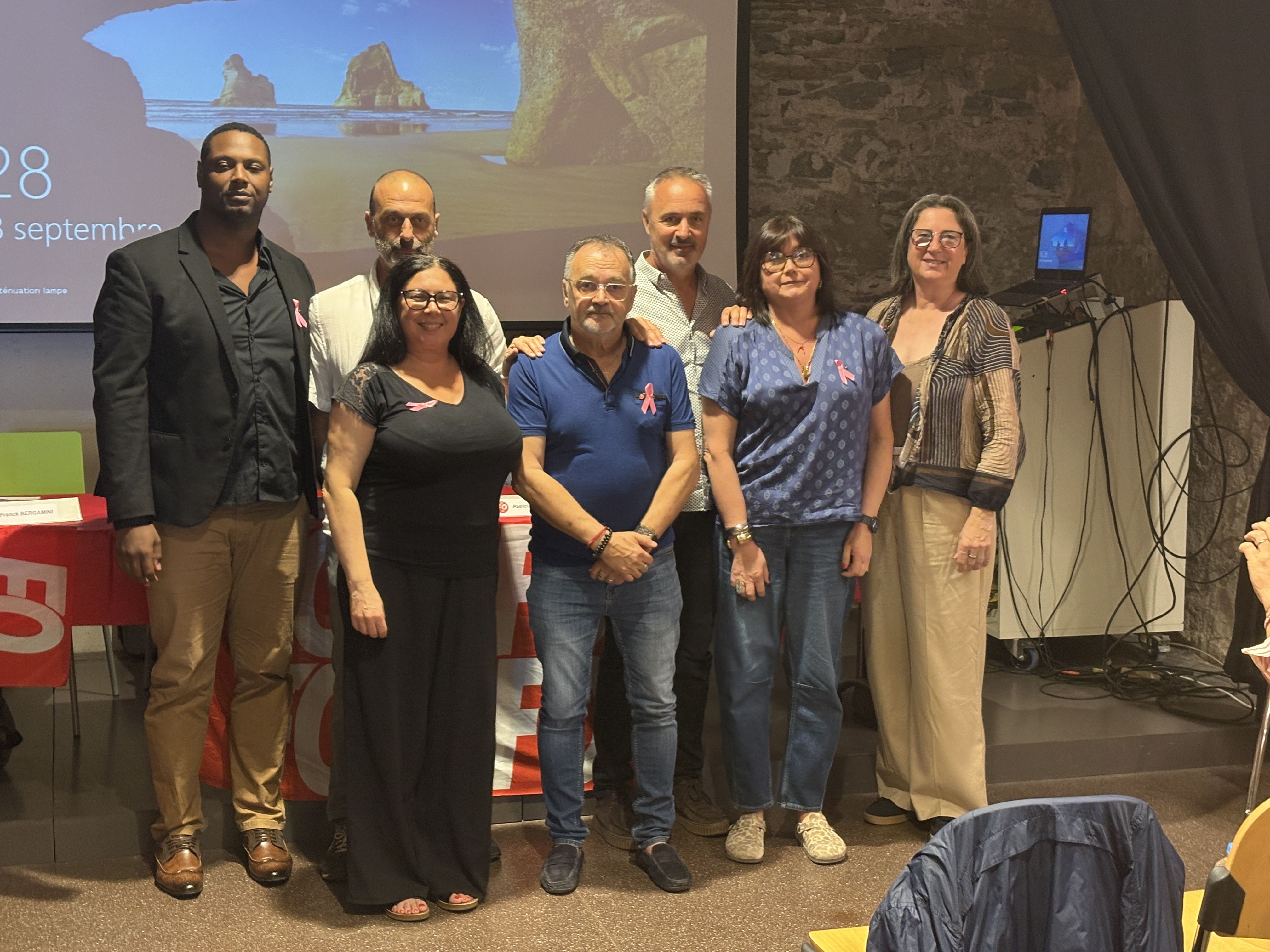 Le nouveau bureau de l'UD FO de Haute-Corse avec Christophe Bertin, 3e en partant de la droite.