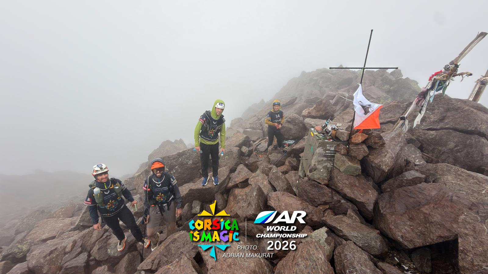 Les conditions météo étaient très difficiles ce lundi au passage du Monte Cintu (Photos ARWC)