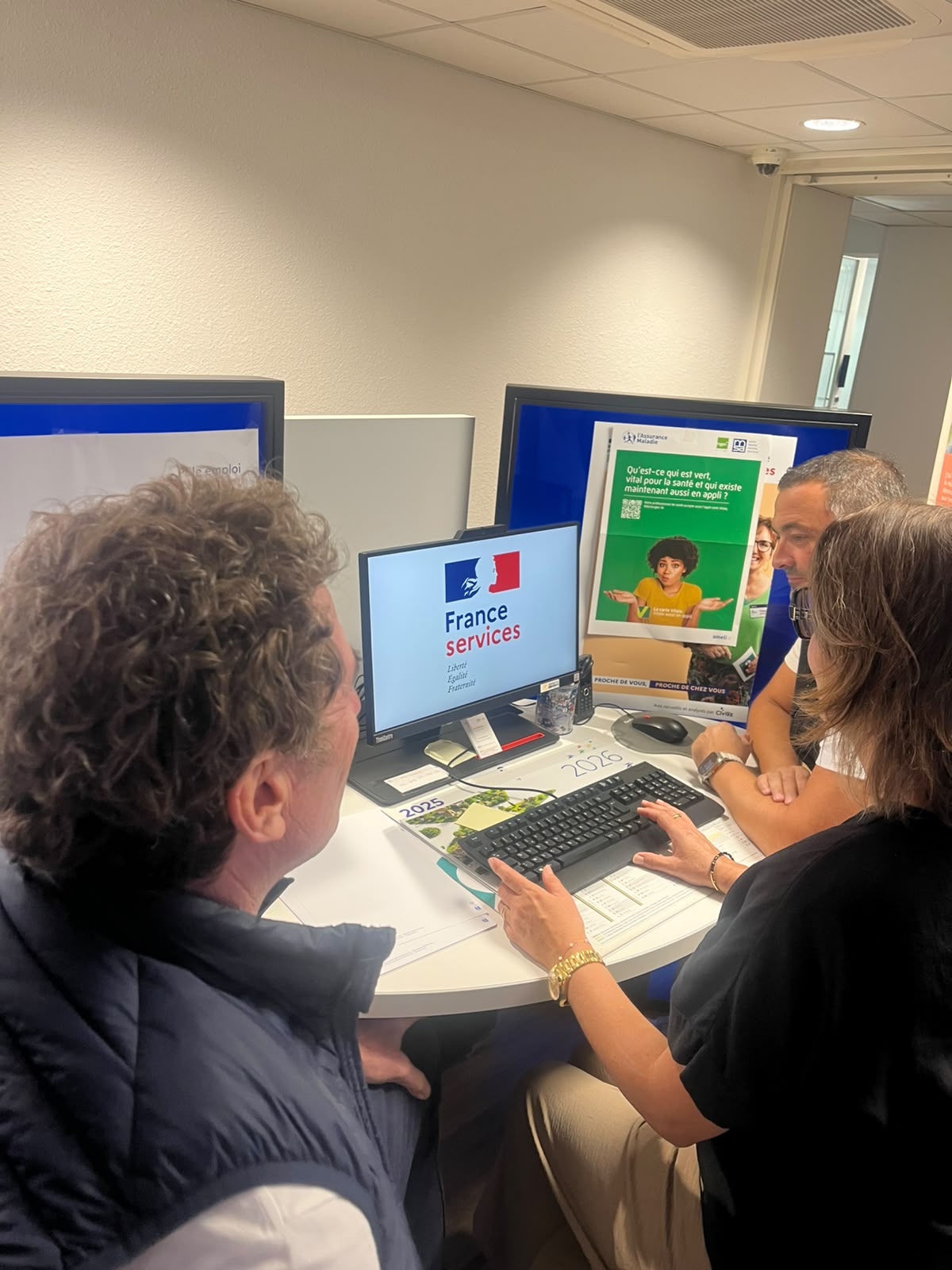 Au bureau de poste d’Aléria, France services joue collectif