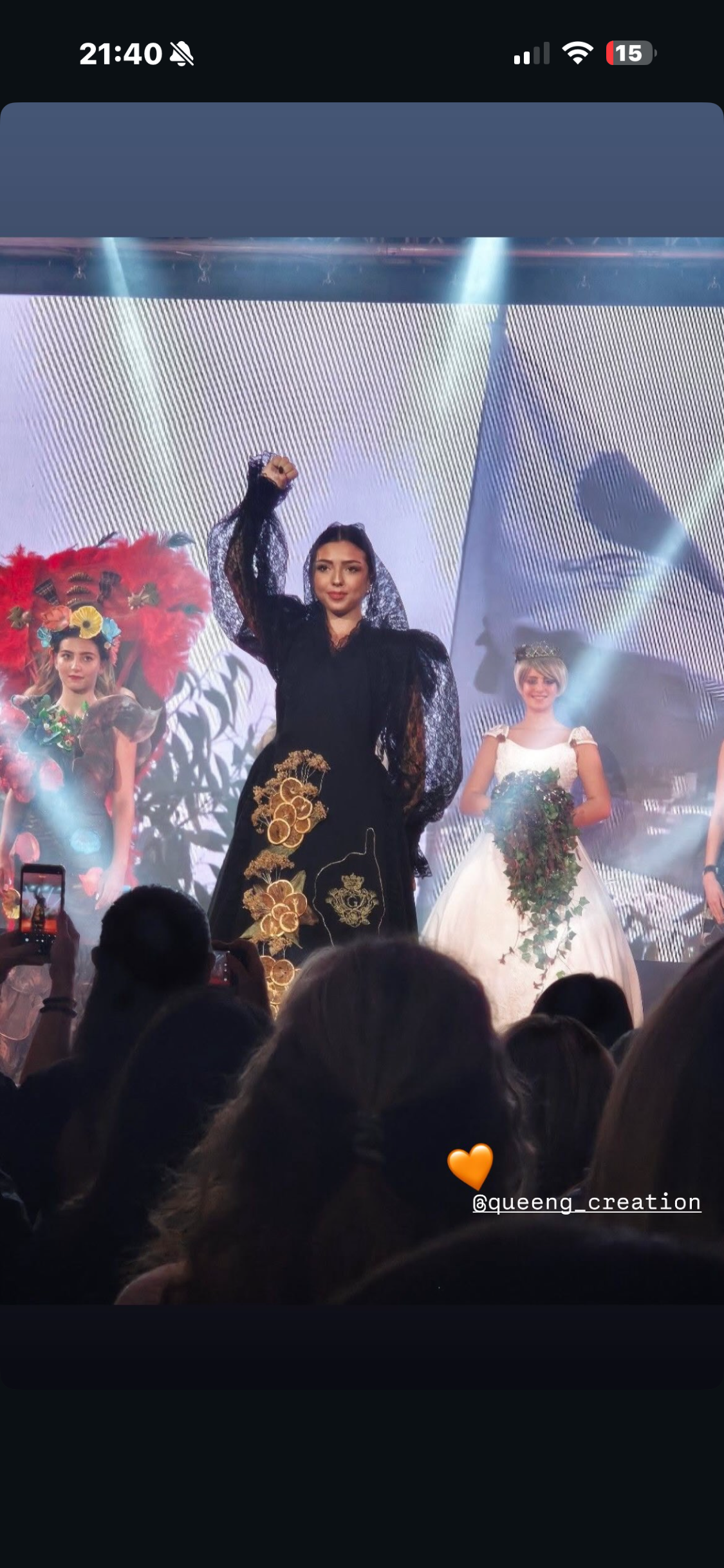 Élodie, du comité Miss Corse 15/17 ans, portant avec élégance la robe de Ghislaine Ferri.