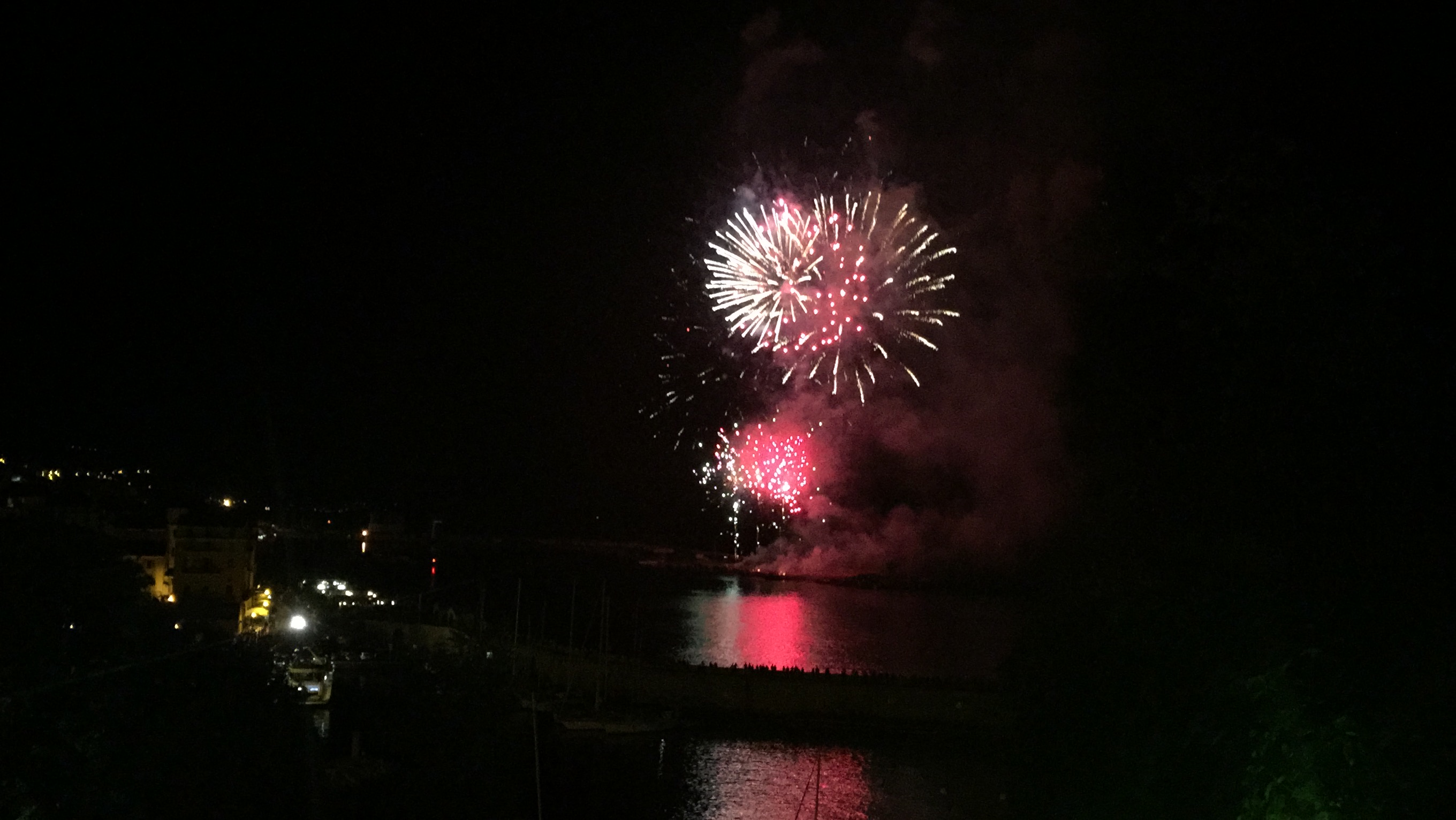 Bastia : Le feu d'artifice du 14 juillet en video