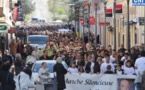 Plus de 3 000 personnes à la marche silencieuse de L'Ile-Rousse en hommage à Julie