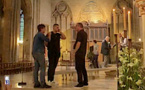 VIDÉO - Trois confrères de Monticellu chantent "Le Dio Vi Salvi Régina" à Notre Dame de Paris