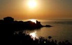 La photo du jour : Erbalonga quand le soleil s'ébroue au-dessus de la Tyrrhénienne