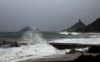 La tempête Hortense arrive en Corse : l' île placée en vigilance orange pour vent violent, orages et vagues de submersions