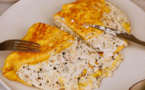 A Table : L’omelette au brocciu frais de brebis avec... la Petite Cuisine de Marie