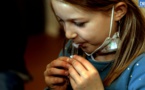 VIDEO - Coup d'envoi des tests salivaires dans deux écoles de Corse