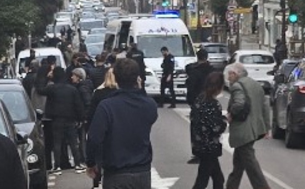 Ajaccio - Un homme armé d'un couteau neutralisé par la police sur le cours Napoléon