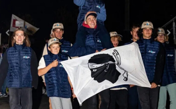 Pour honorer ses déplacements nationaux, l’équipe de Corse de windsurf cherche à financer un véhicule