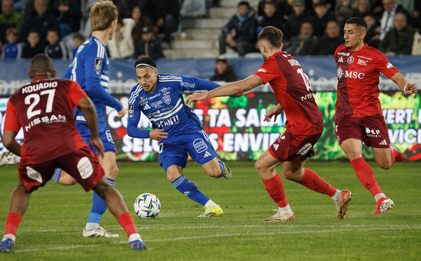 Battu à Furiani par Annecy (0-2) le Sporting replonge à la dernière place de Ligue 2