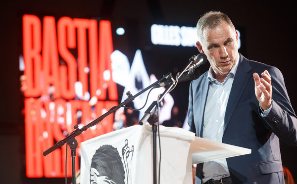 Gilles Simeoni : dernière démonstration de force et ultimes salves de campagne contre ses opposants