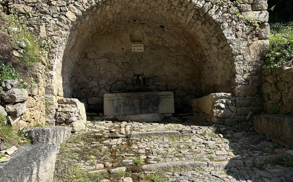 A màghjina - A bella funtana di Calia Cassano