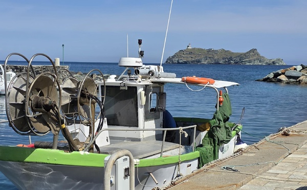 A màghjina - Barcaghju, u silenziu di u portu