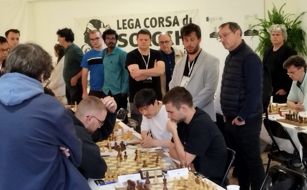 Lecci réussit son entrée sur le grand échiquier international