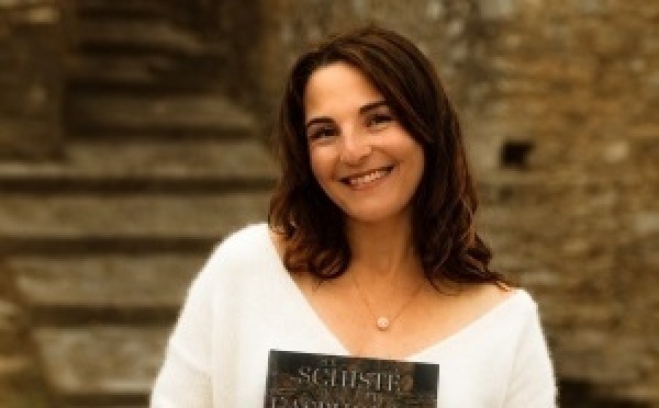 « Le schiste et l’asphodèle » de Diana-Eva Filippi :  Entre magie ancestrale et puissance du chant polyphonique en Alisgiani