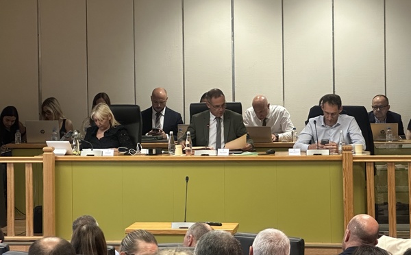 Bastia : au conseil municipal, de vifs échanges autour d’une subvention à la Ligue des Droits de l’Homme