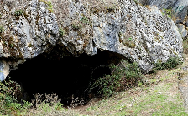 Castiglione maintient la légende de sa grotte, A Sapara !