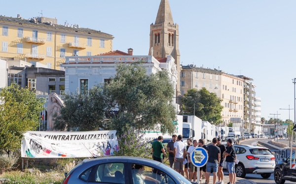 Scola Corsa : la mobilisation se poursuit à Bastia avec un tractage