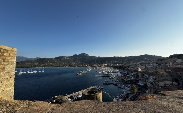 A màghjina - U soffiu turchinu di Calvi