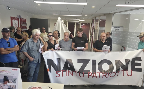 Bastia : Nazione occupe une agence bancaire et réclame un système bancaire au service de la Corse