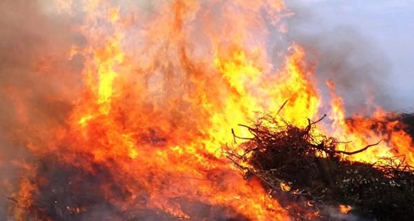 Incendie du pont d'Ucciani : le feu a parcouru près de 80 hectares, la RT 20 coupée