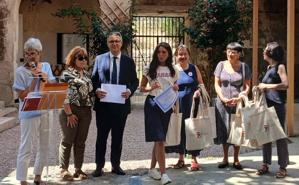 En visite en Corse, la présidente de la Ligue des Droits de l’Homme appelle à défendre les droits fondamentaux « face au risque de bascule »