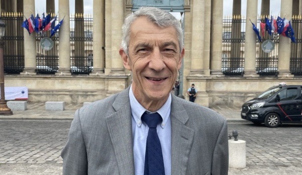 Michel Castellani appelle l'État à renforcer durablement les moyens de lutte contre les incendies