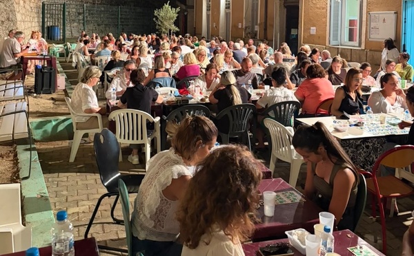 À Petreto-Bicchisano, le comité des fêtes redonne vie au village avant le concert de Jean-Charles Papi