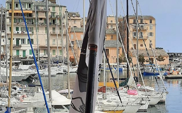 A màghjina - Bastia, trà mare è vele
