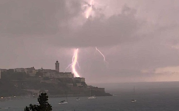 Orages : la Corse en vigilance orange vendredi