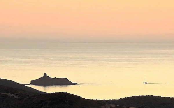 A màghjina - Finocchiarola a l'alba
