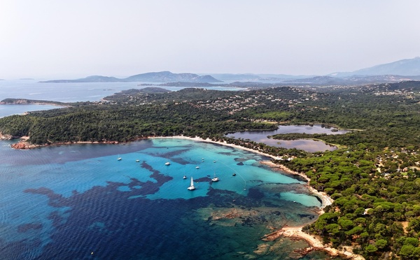 A màghjina - Villata, trà mare è machja