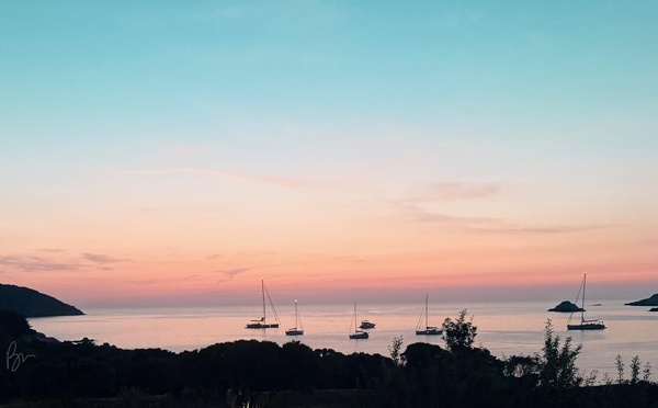 A màghjina - Nichjaretu, à l’ora di u tramontu