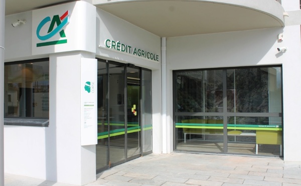 Crédit Agricole : en grève, les salariés corses s’inquiètent du rapprochement avec Provence Côte d’Azur
