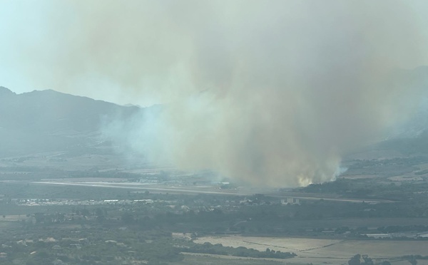 Incendie entre Calvi et Calenzana : 18 hectares parcourus et le trafic aérien interrompu