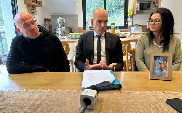 Huit après la mort du petit Hylian à l’hôpital de Bastia, ses parents réclament justice
